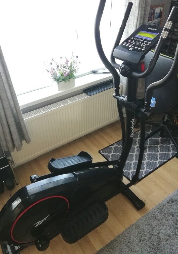 reebok zr9 cross trainer